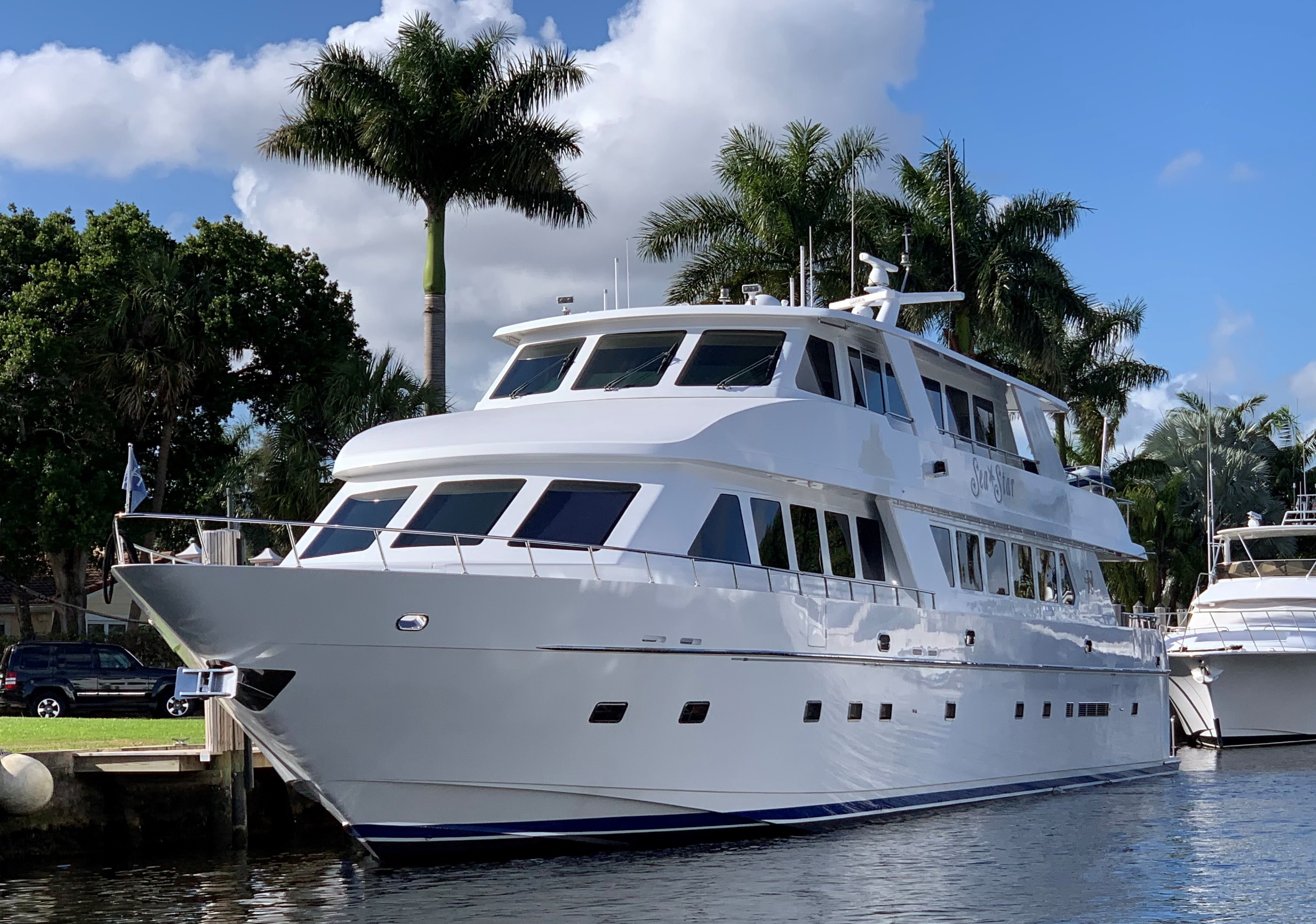 Sea Star charter specs and number of guests