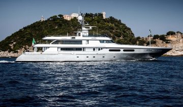 REGINA D’ITALIA II yacht Charter Price