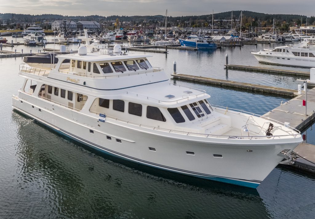 Georgia L charter specs and number of guests
