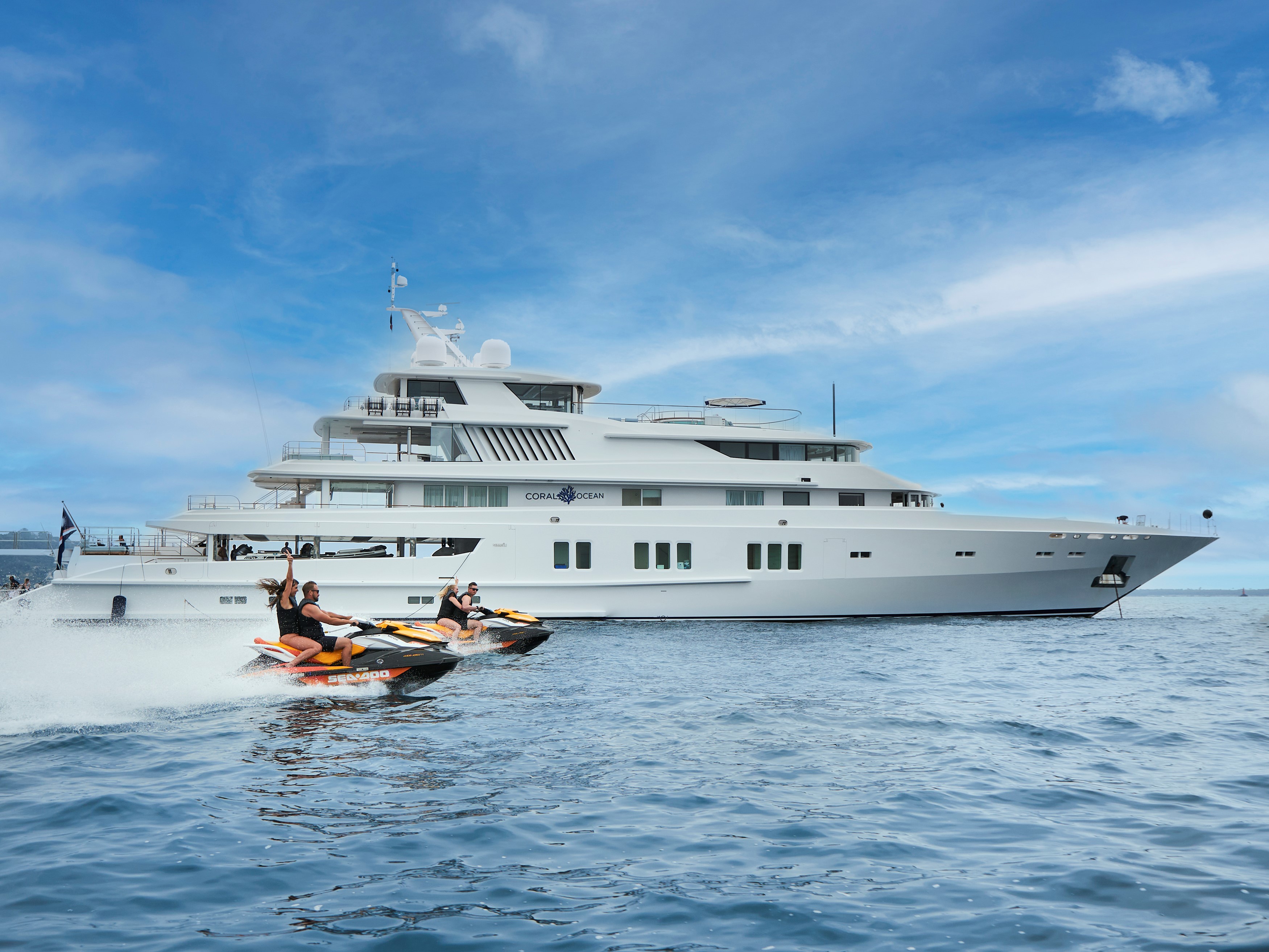 CORAL OCEAN charter specs and number of guests
