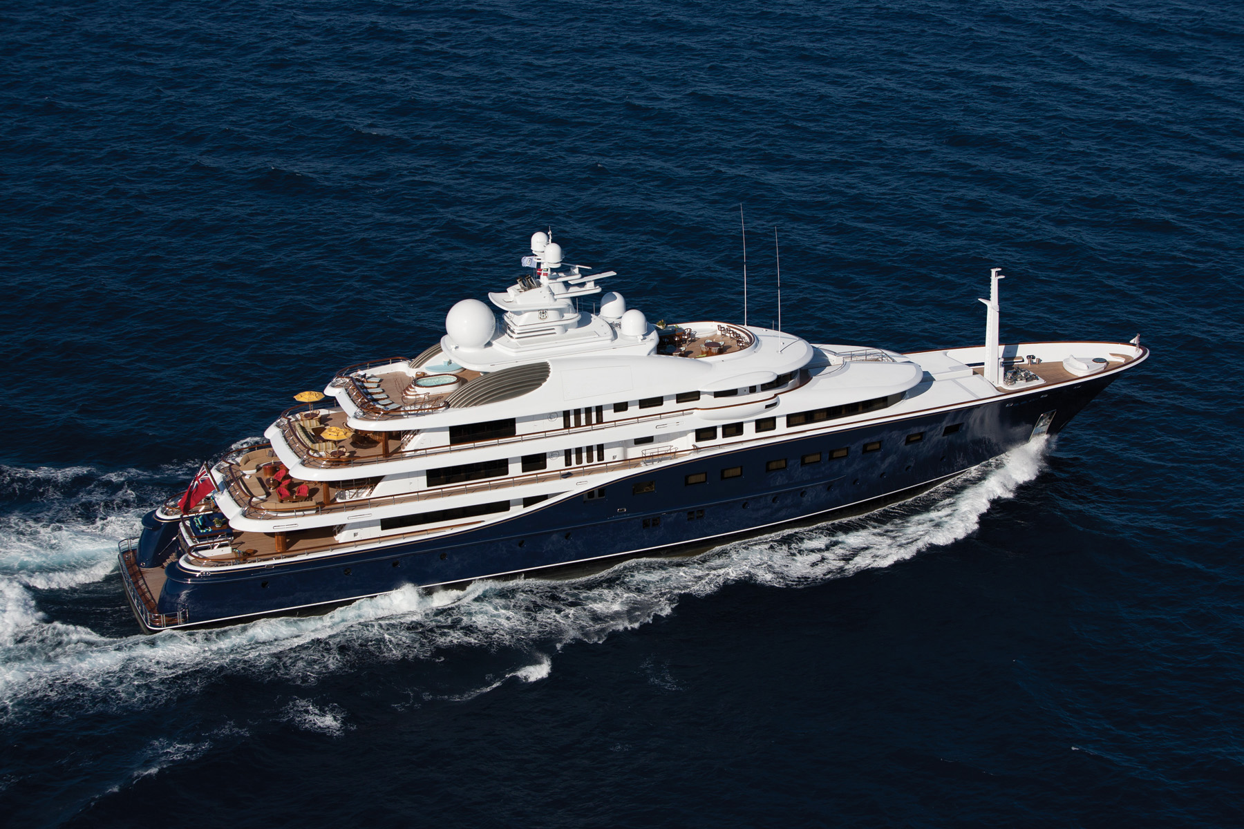AQUILA charter specs and number of guests