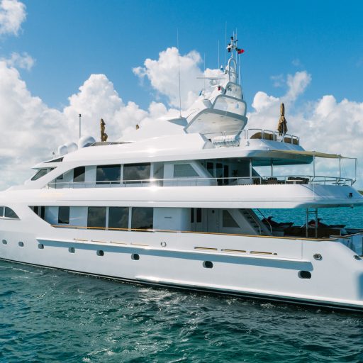 LAGNIAPPE yacht Charter Video