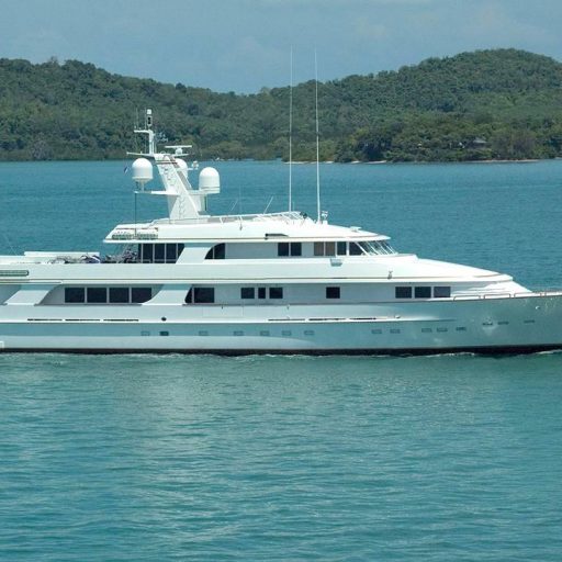 BRAVEHEART yacht charter interior tour