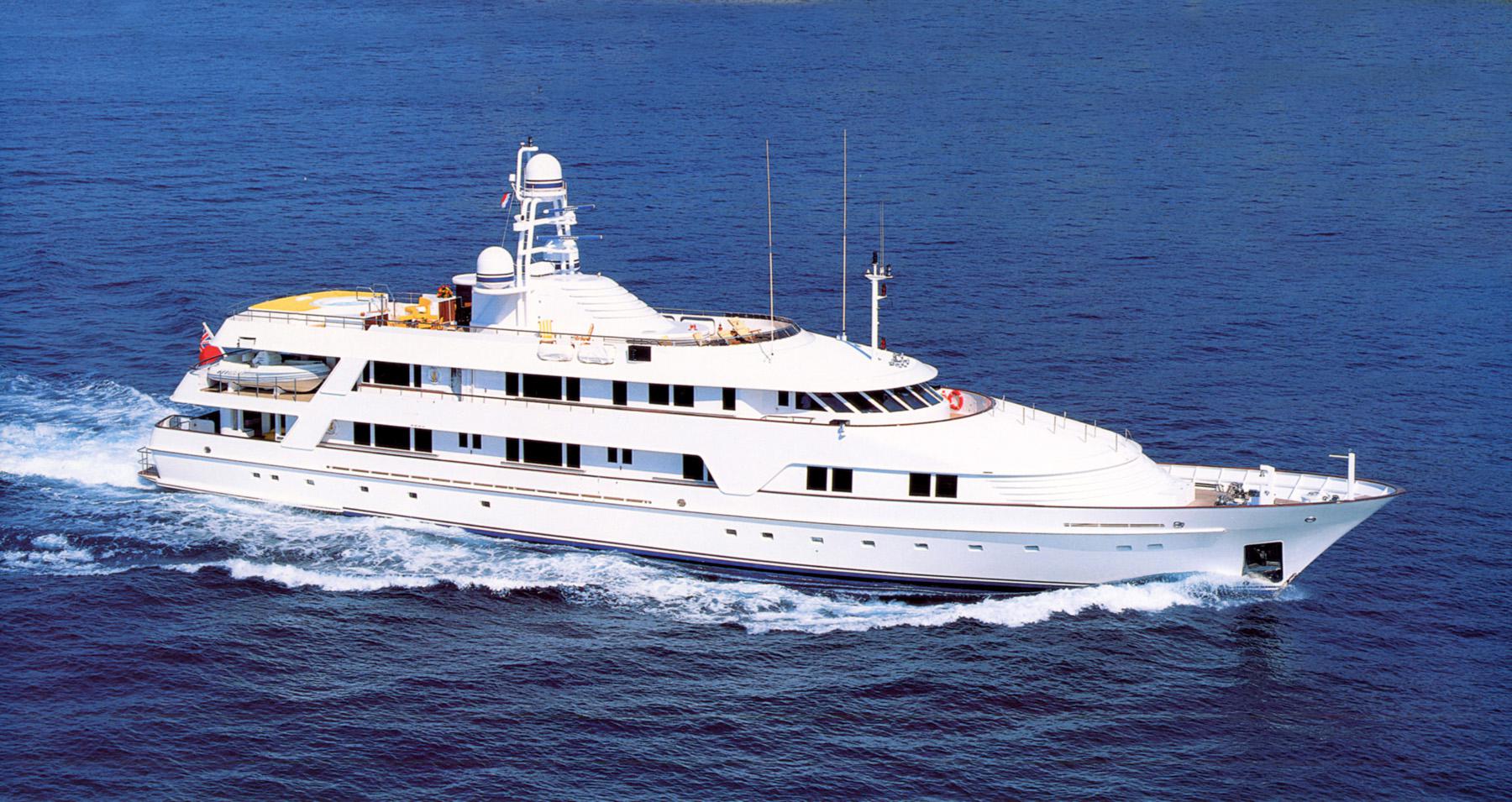 PASSION charter specs and number of guests