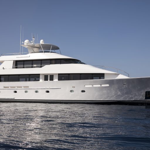 ENDLESS SUMMER charter specs and number of guests