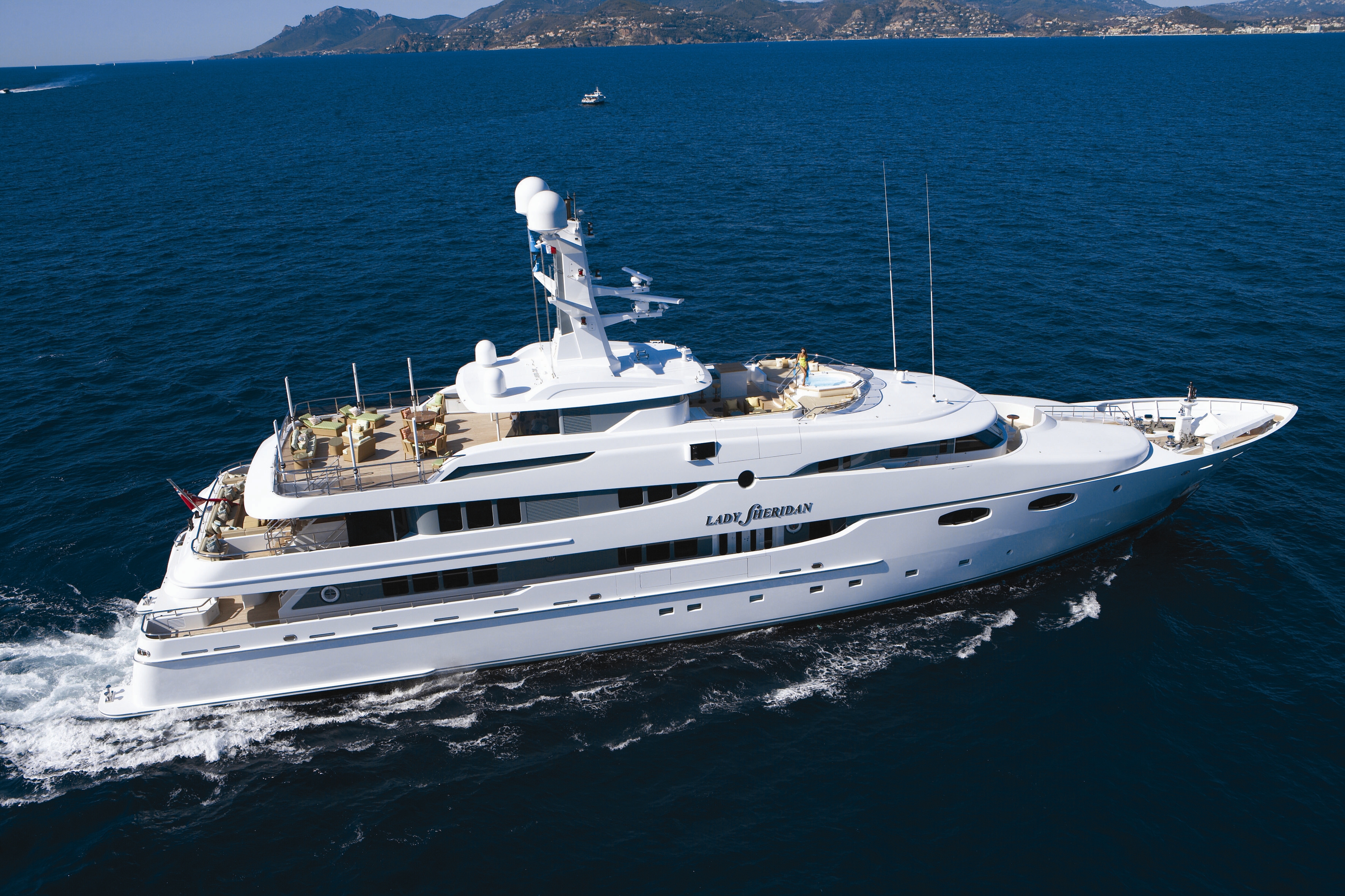 LADY SHERIDAN charter specs and number of guests