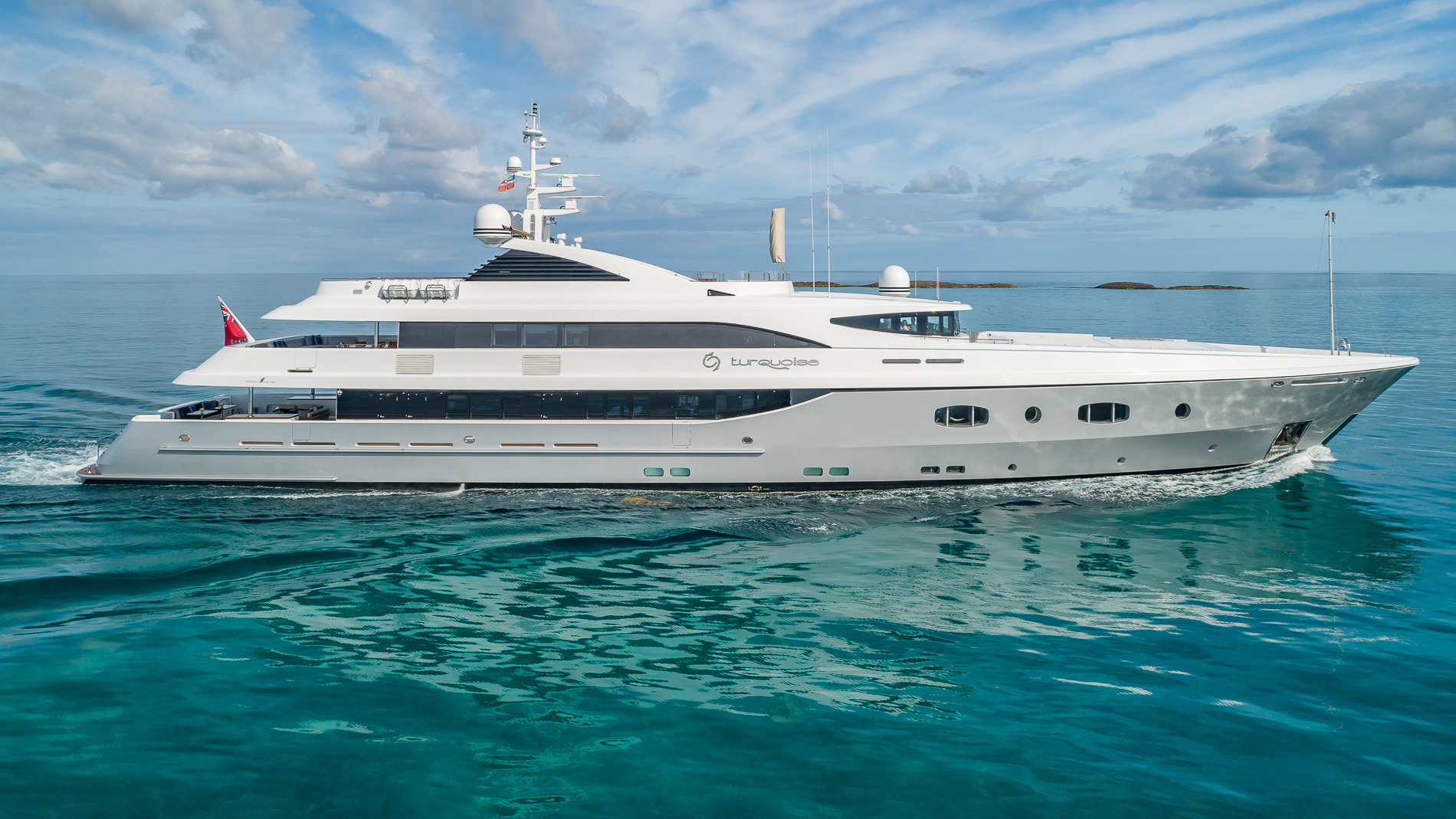 TURQUOISE charter specs and number of guests