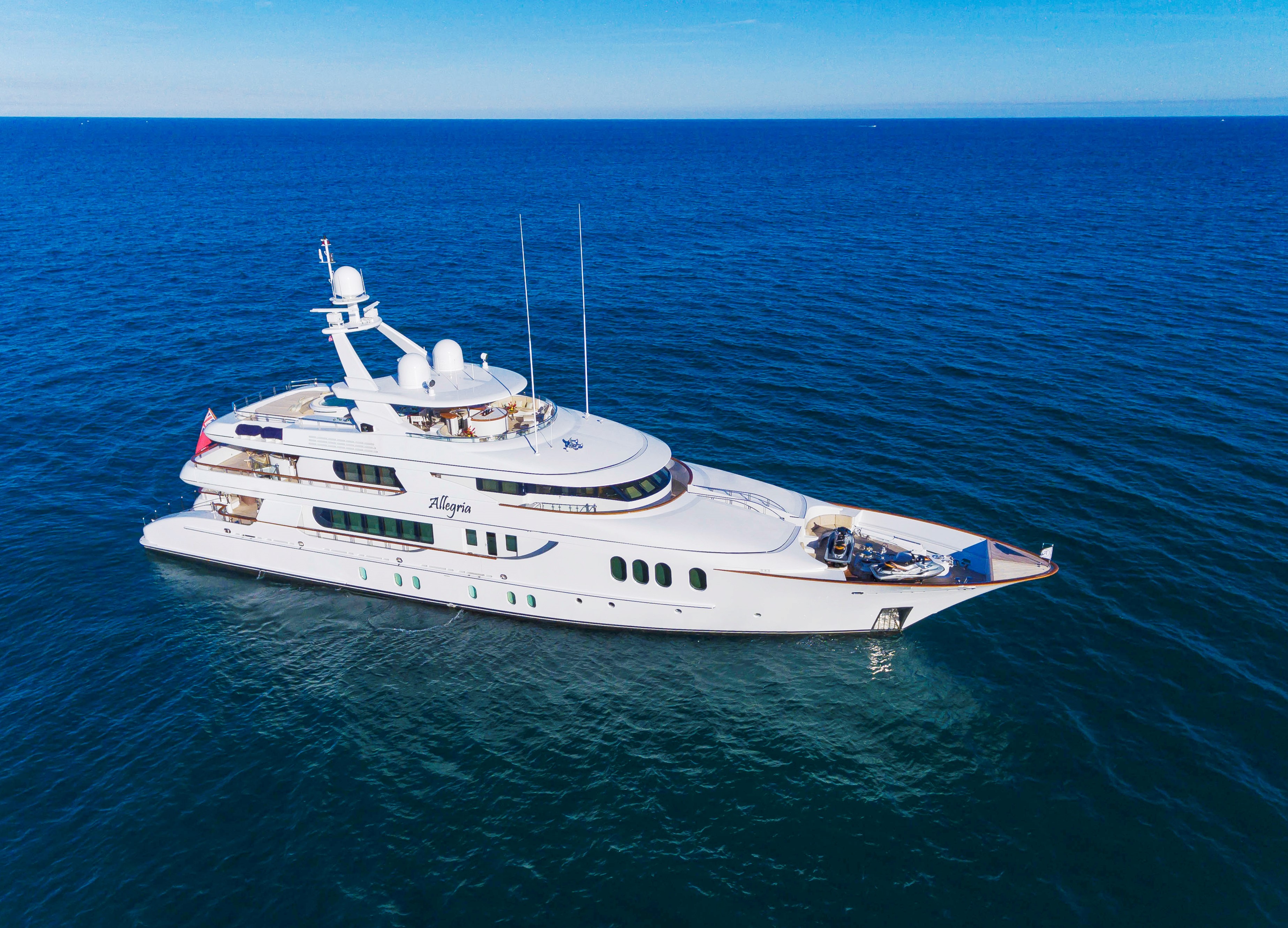 ALLEGRIA charter specs and number of guests