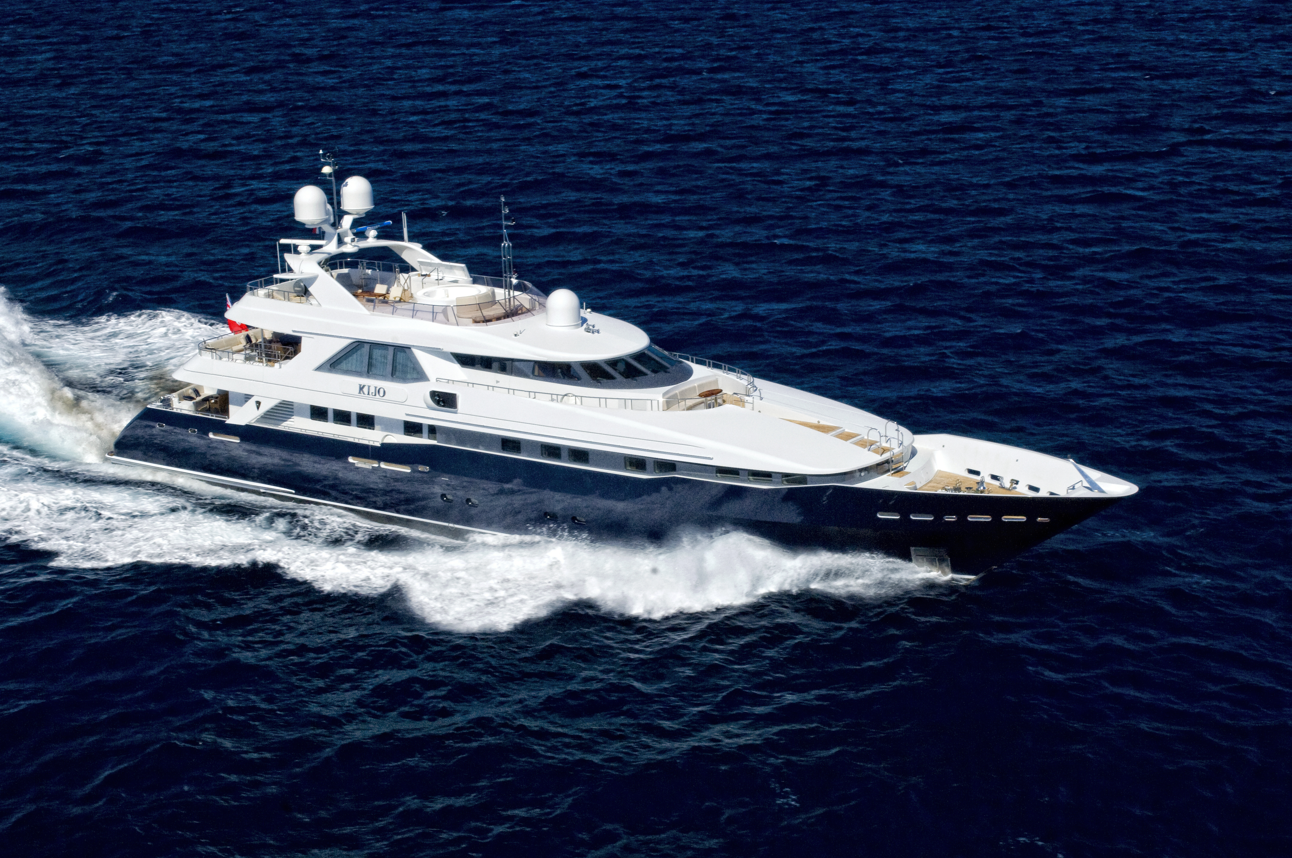 KIJO charter specs and number of guests