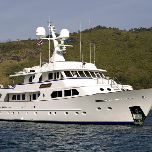 MAVERICK yacht charter interior tour