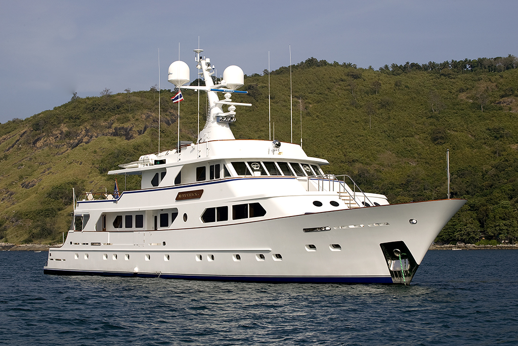 MAVERICK charter specs and number of guests