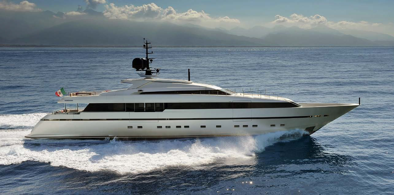 LILIYA charter specs and number of guests