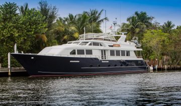 Lady Lex yacht Charter Price