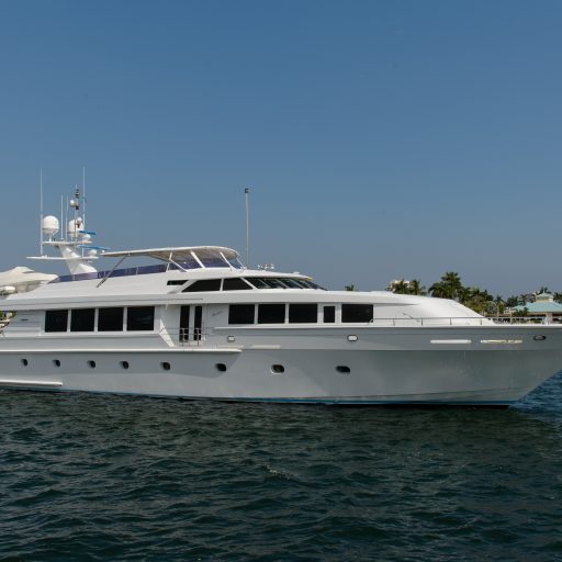 Savannah yacht charter interior tour
