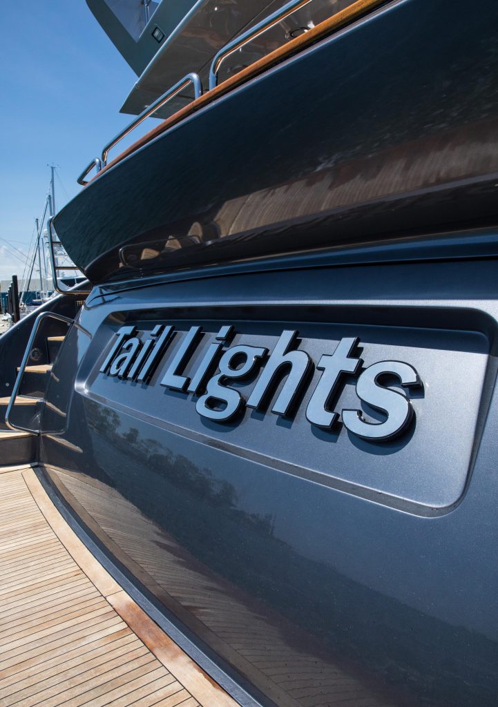 TAIL LIGHTS yacht