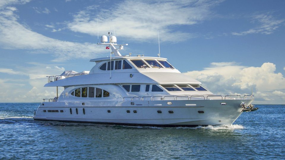where are hargrave yachts built