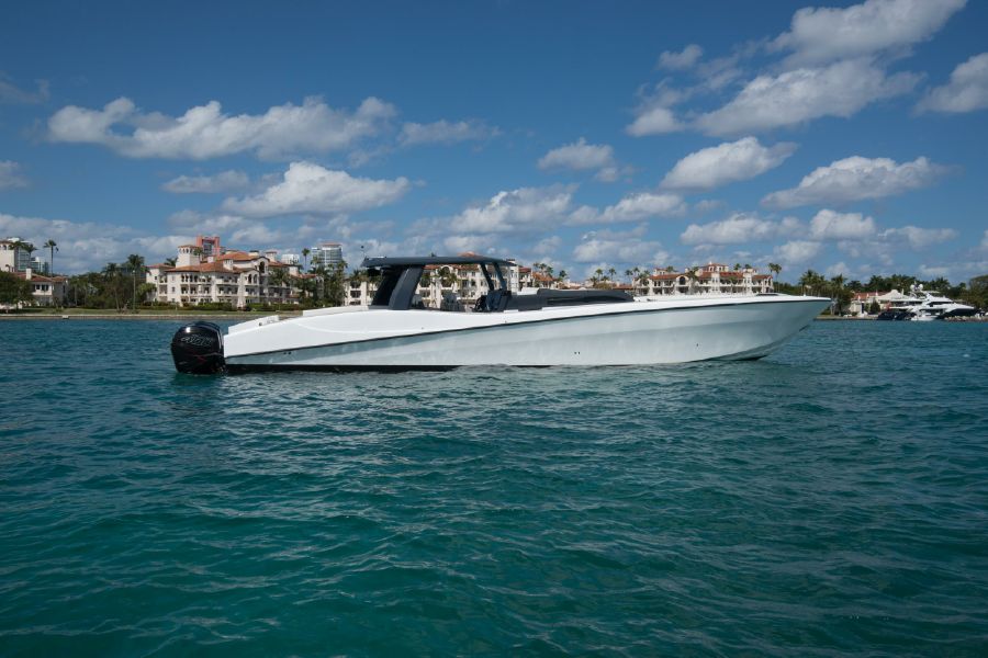 CUSTOM V53 yacht