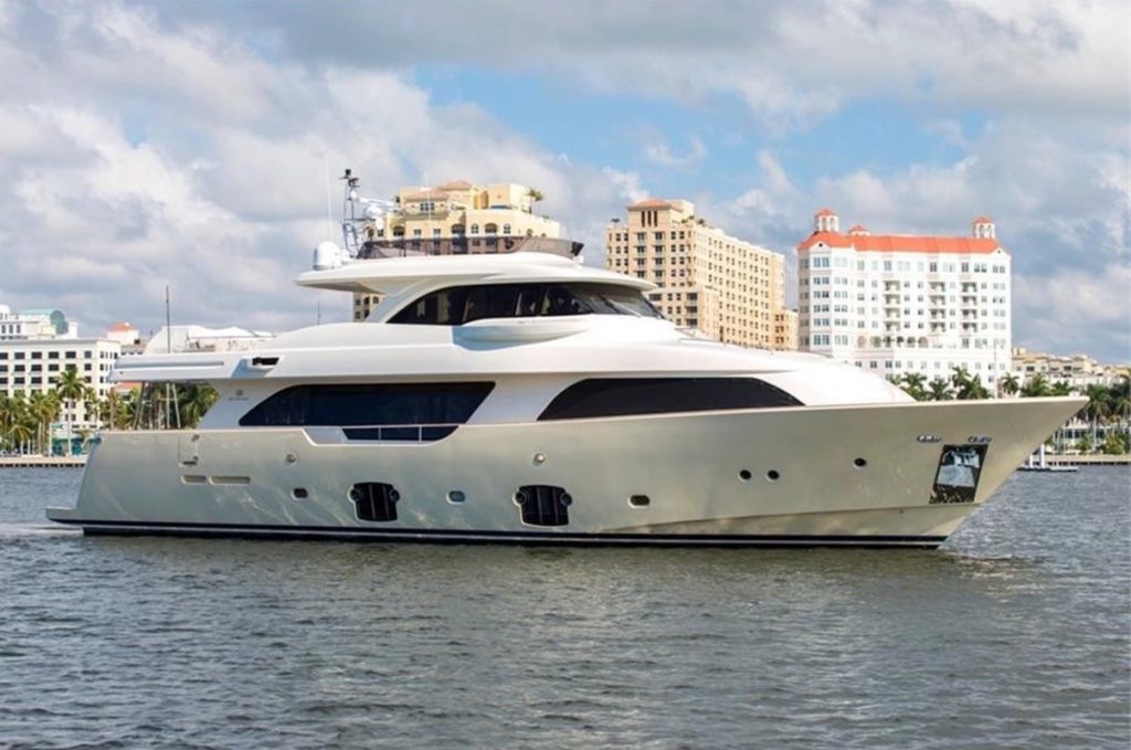 SLAINTE III yacht