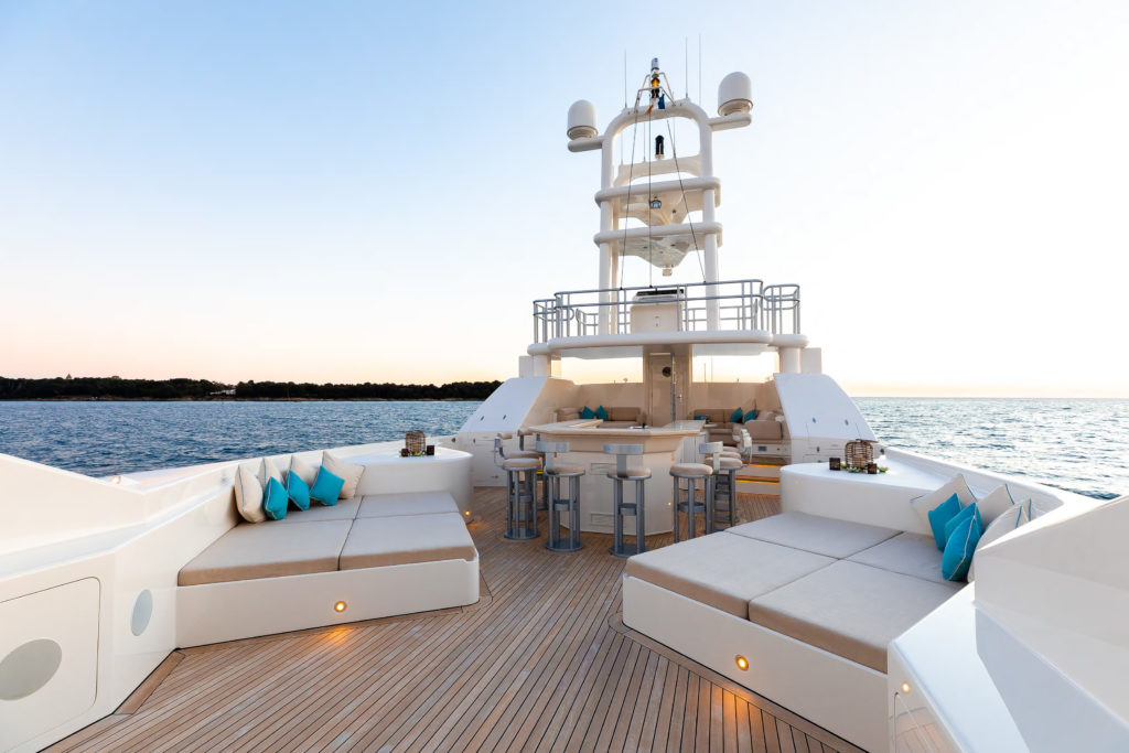 SUSSURRO YACHT VIDEO - FEADSHIP VIDEO