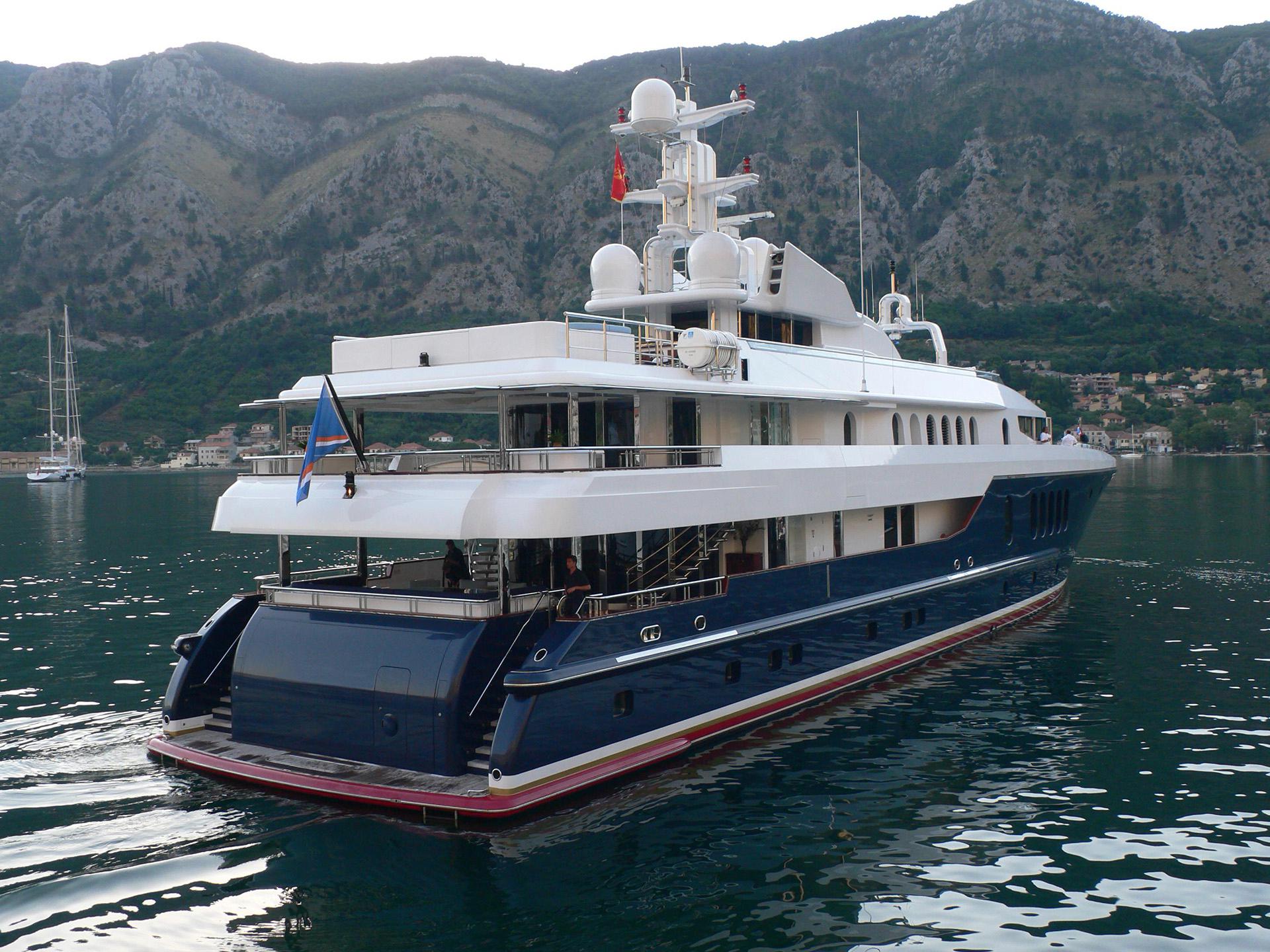 sirona yacht