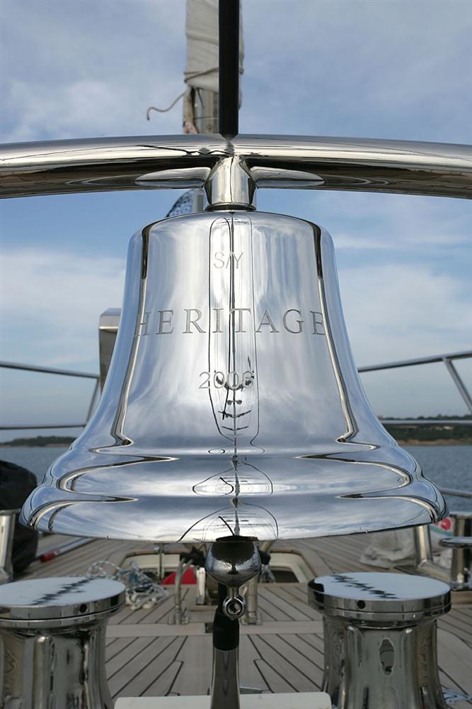 HERITAGE yacht