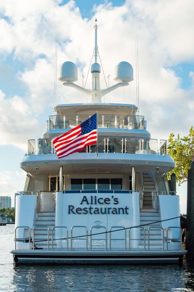 ALICE’S RESTAURANT yacht