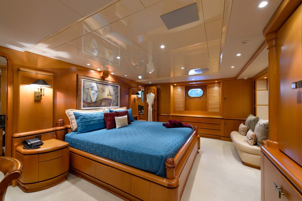Savannah yacht