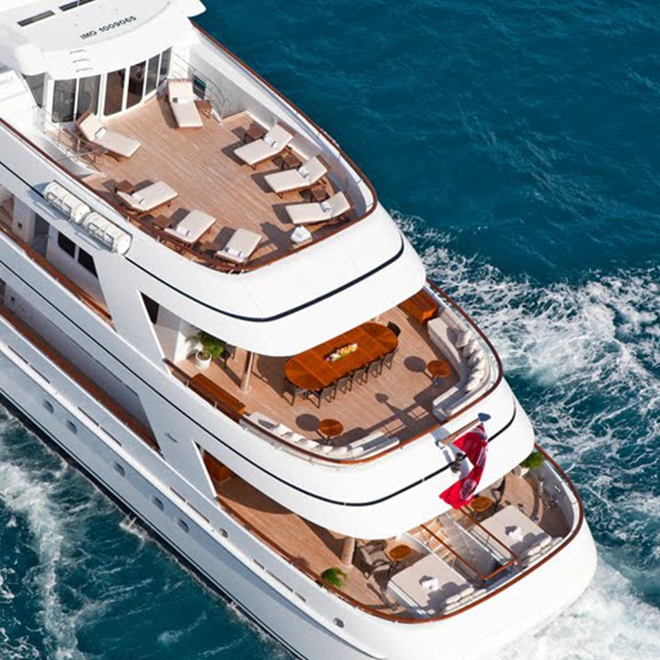 luxury yachts sale